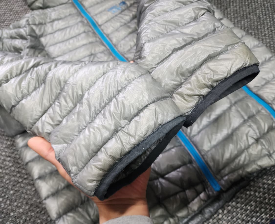 마운틴하드웨어 후드 경량 다운패딩 100 L 사이즈  상품이미지5