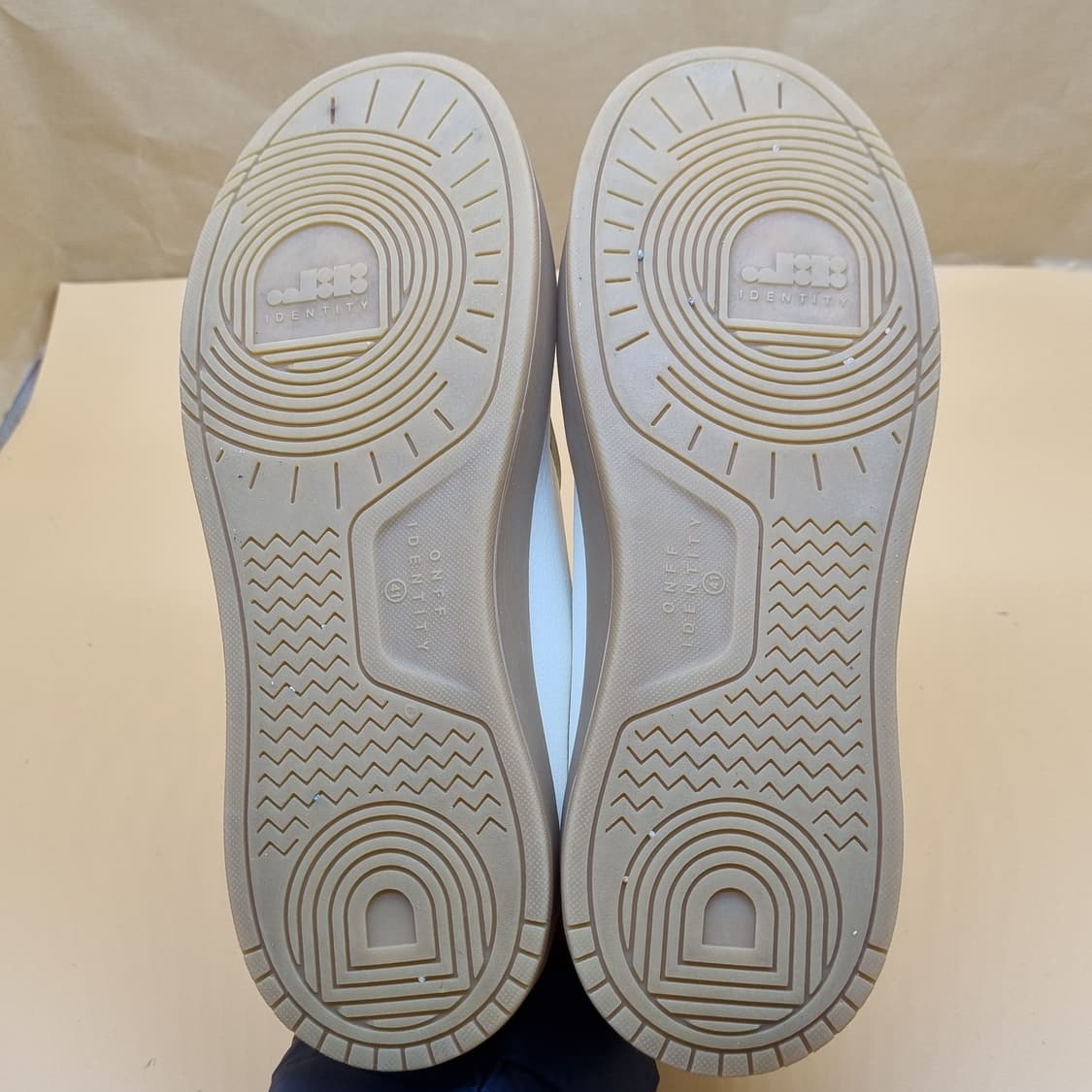 온프 멜라비 왈라비 남성가죽스니커즈260. 상품이미지3