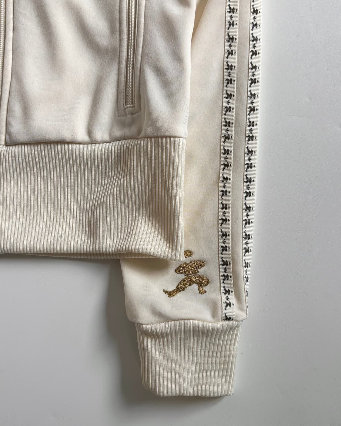 Adidas 아디다스 크림컬러 러시아 트랙탑 상품이미지5