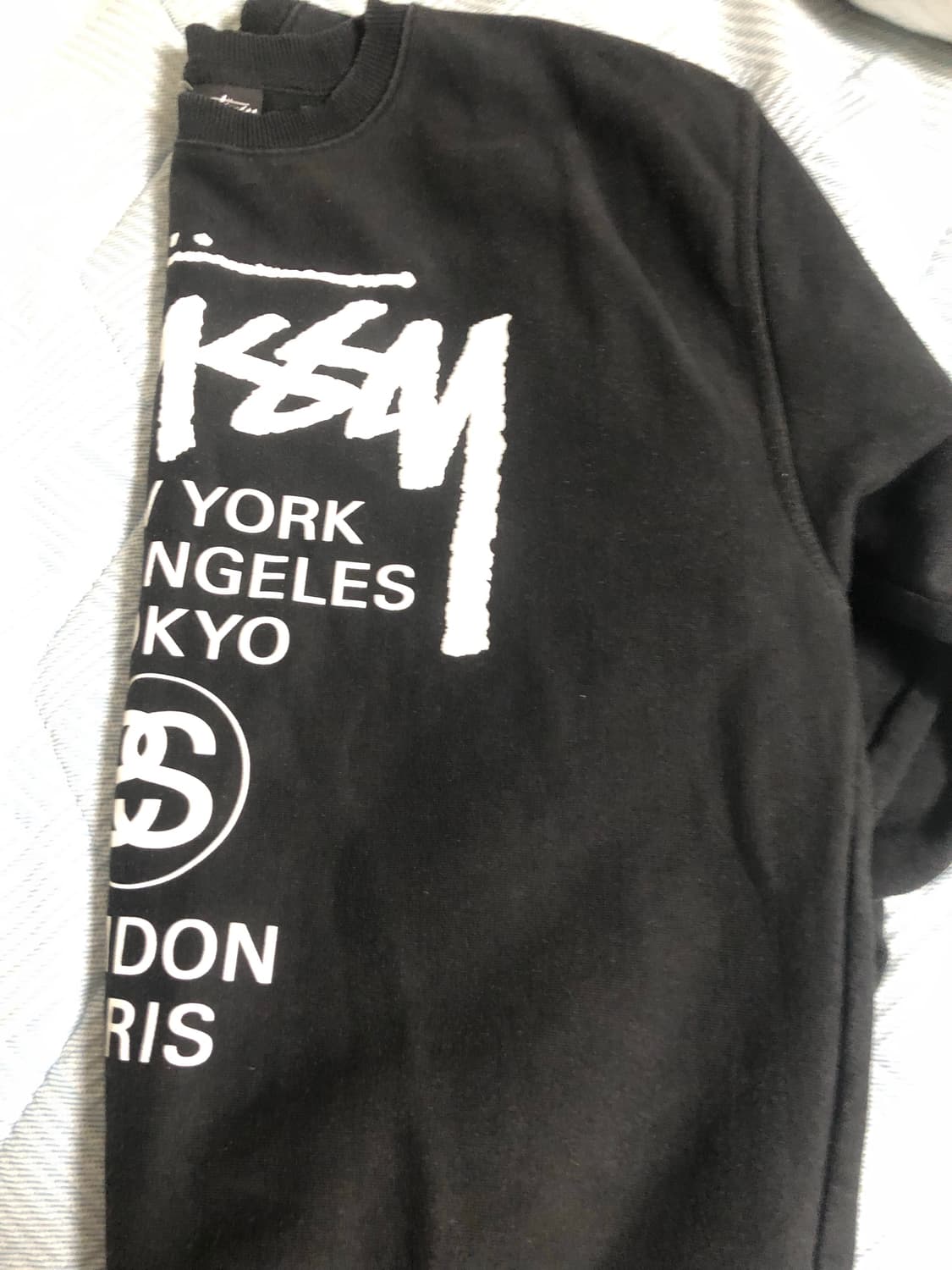 스투시 월드투어 맨투맨 2023 상품이미지4