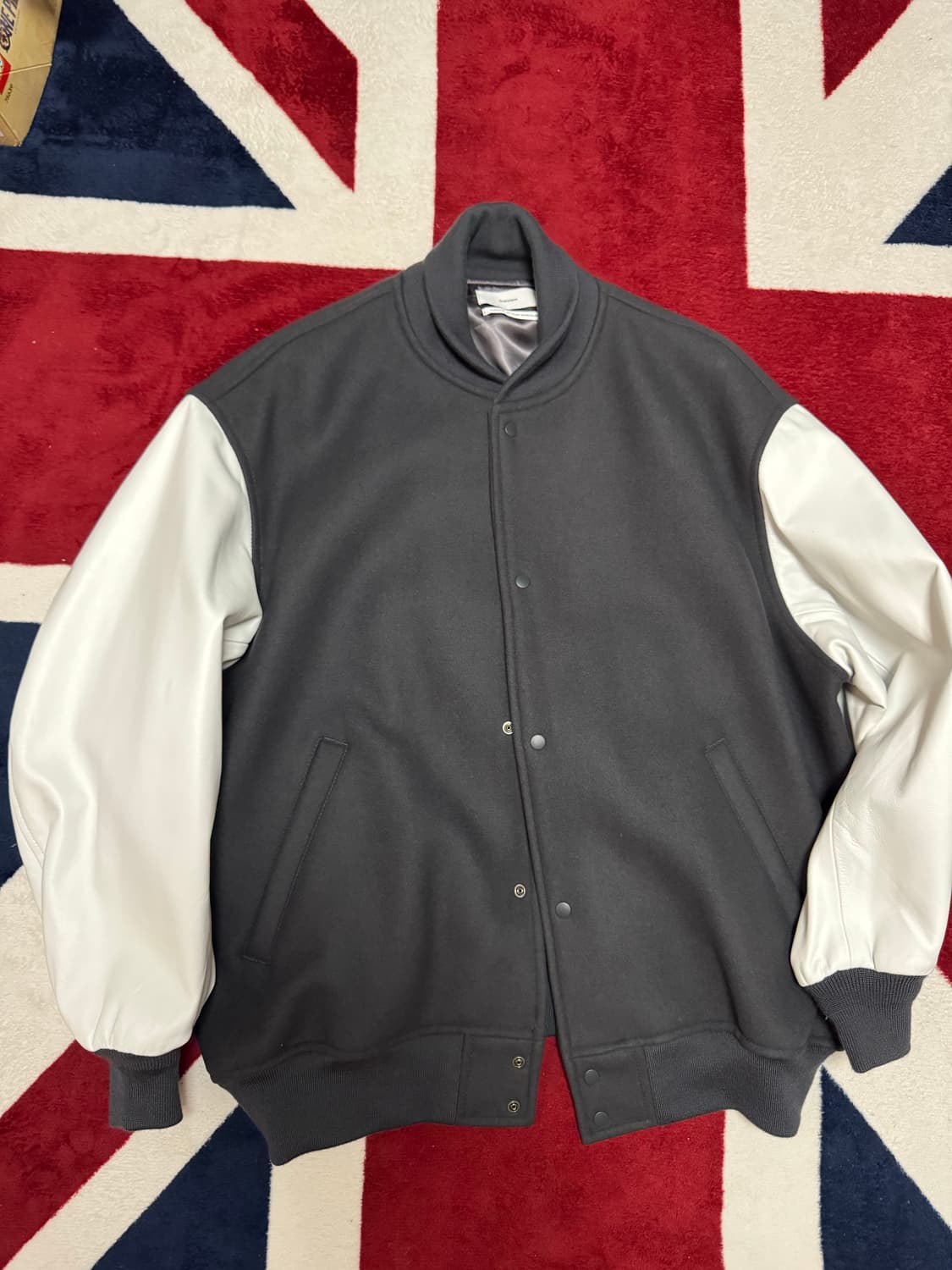 21FW 그라프페이퍼 스타디움 자켓 그레이 2 상품이미지1