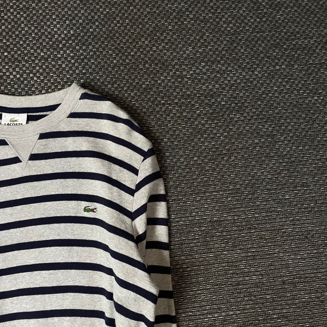 라코스테 패치로고 그레이 네이비 단가라 맨투맨 3 상품이미지3