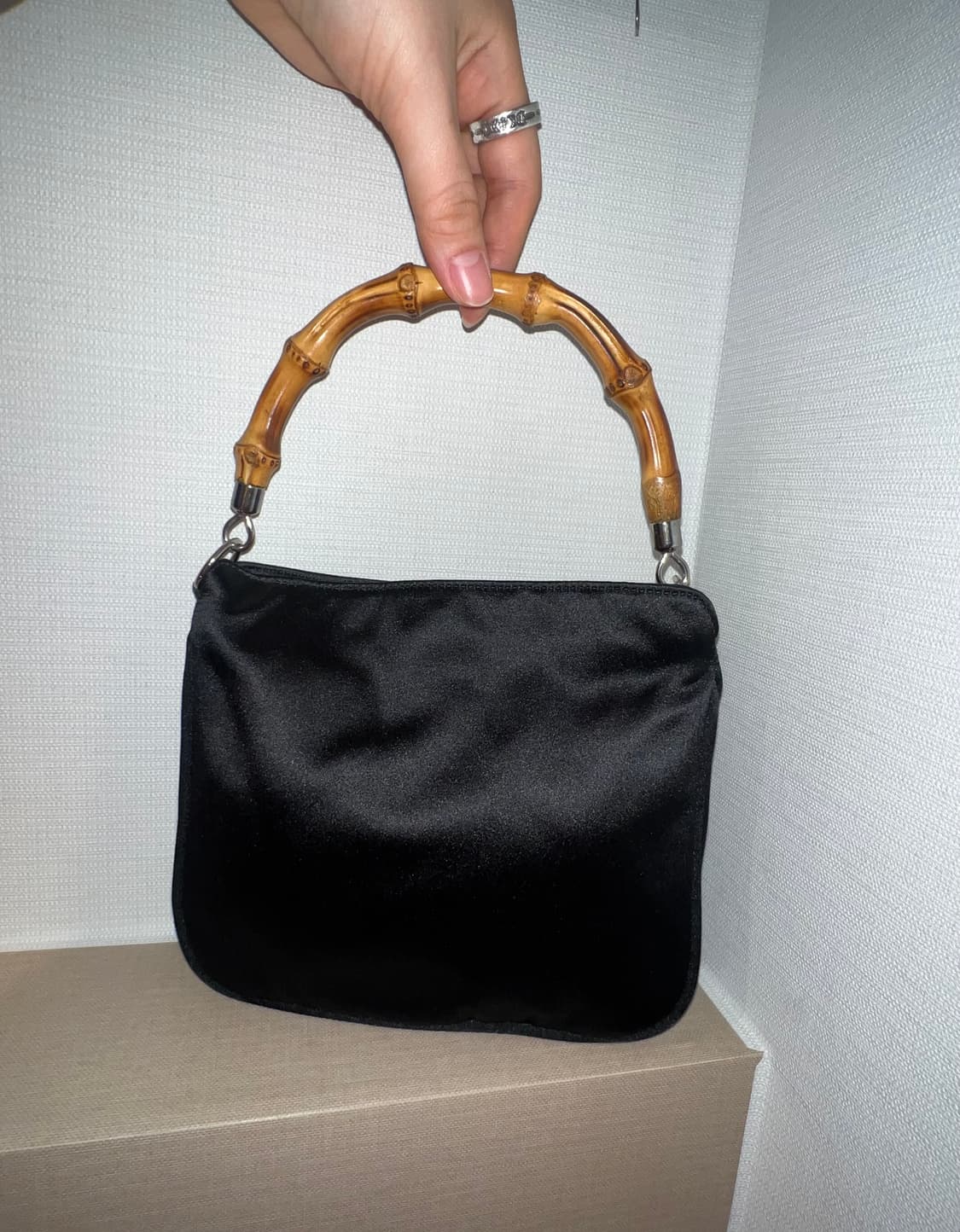 구찌 뱀부 새틴 미니 토트백 상품이미지1