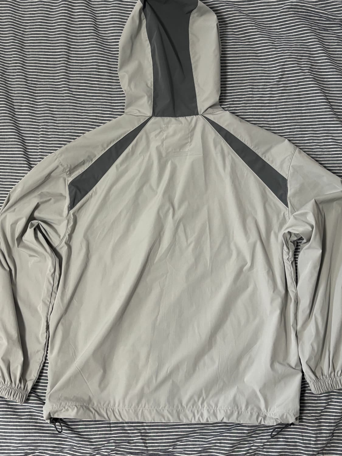 필루미네이트 타슬란 윈드 테이커 자켓 상품이미지2