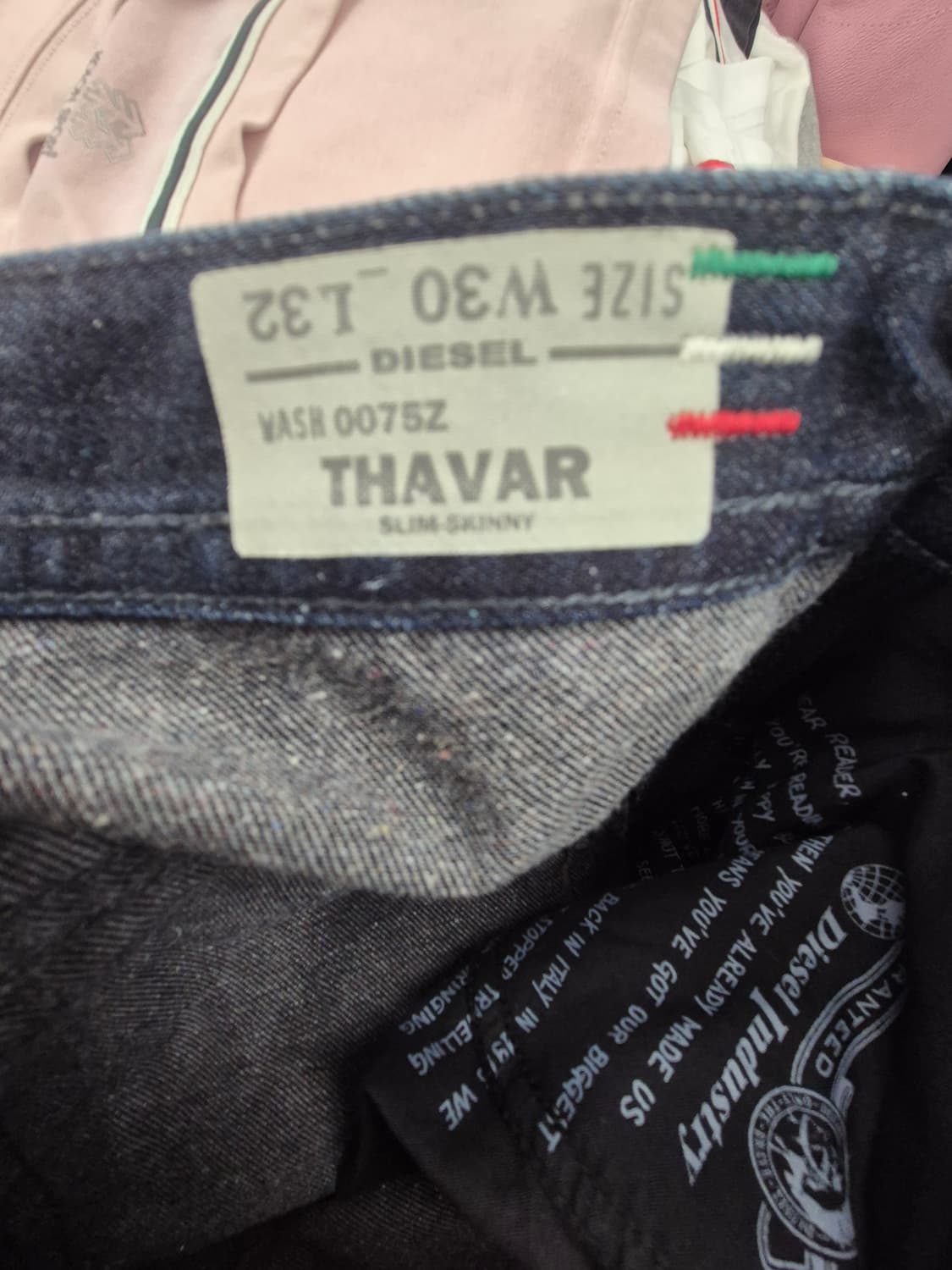 디젤 THAVAR 슬림 스키니진이에요
W30  상품이미지5