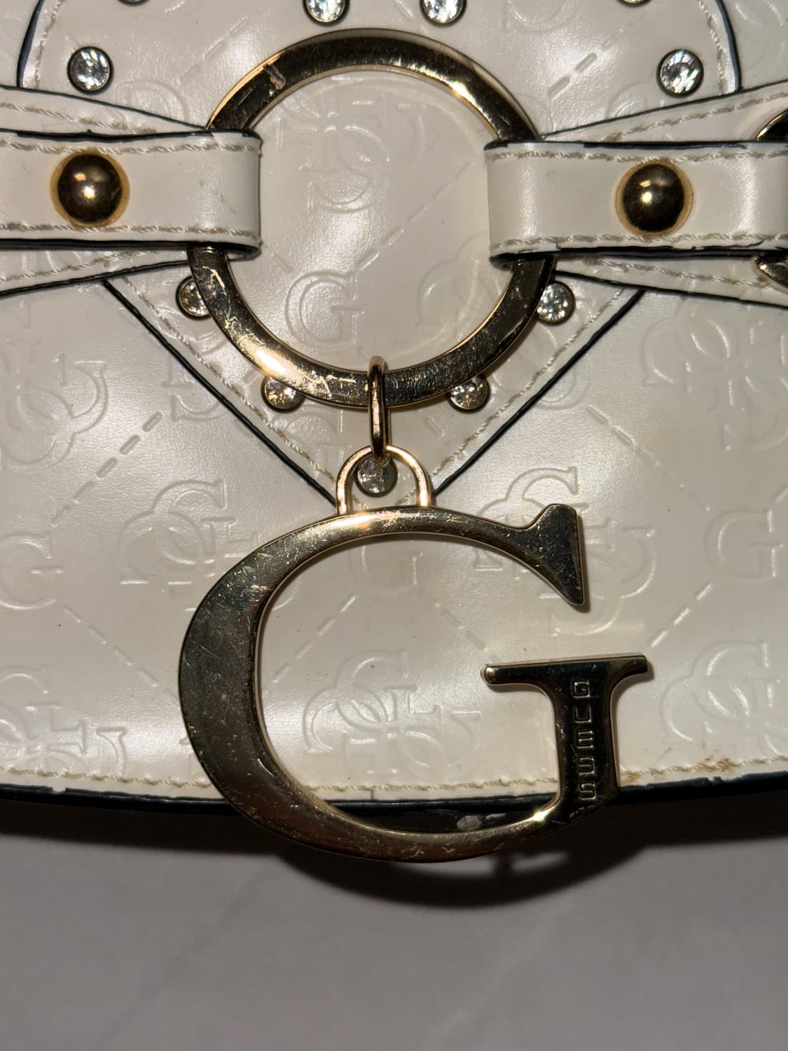 Guess logo eyelet stud shoulder bag 상품이미지5