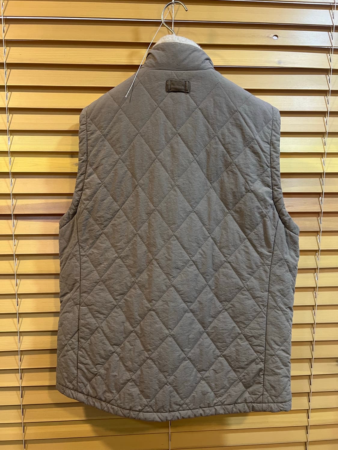 시리즈 남성 다크베이지 누빔조끼 집업조끼 상품이미지3