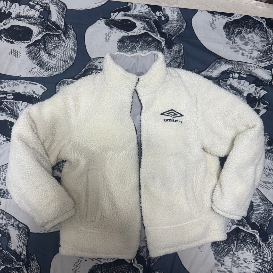 엄브로 리버시블 양면패딩 95 M사이즈  상품이미지1