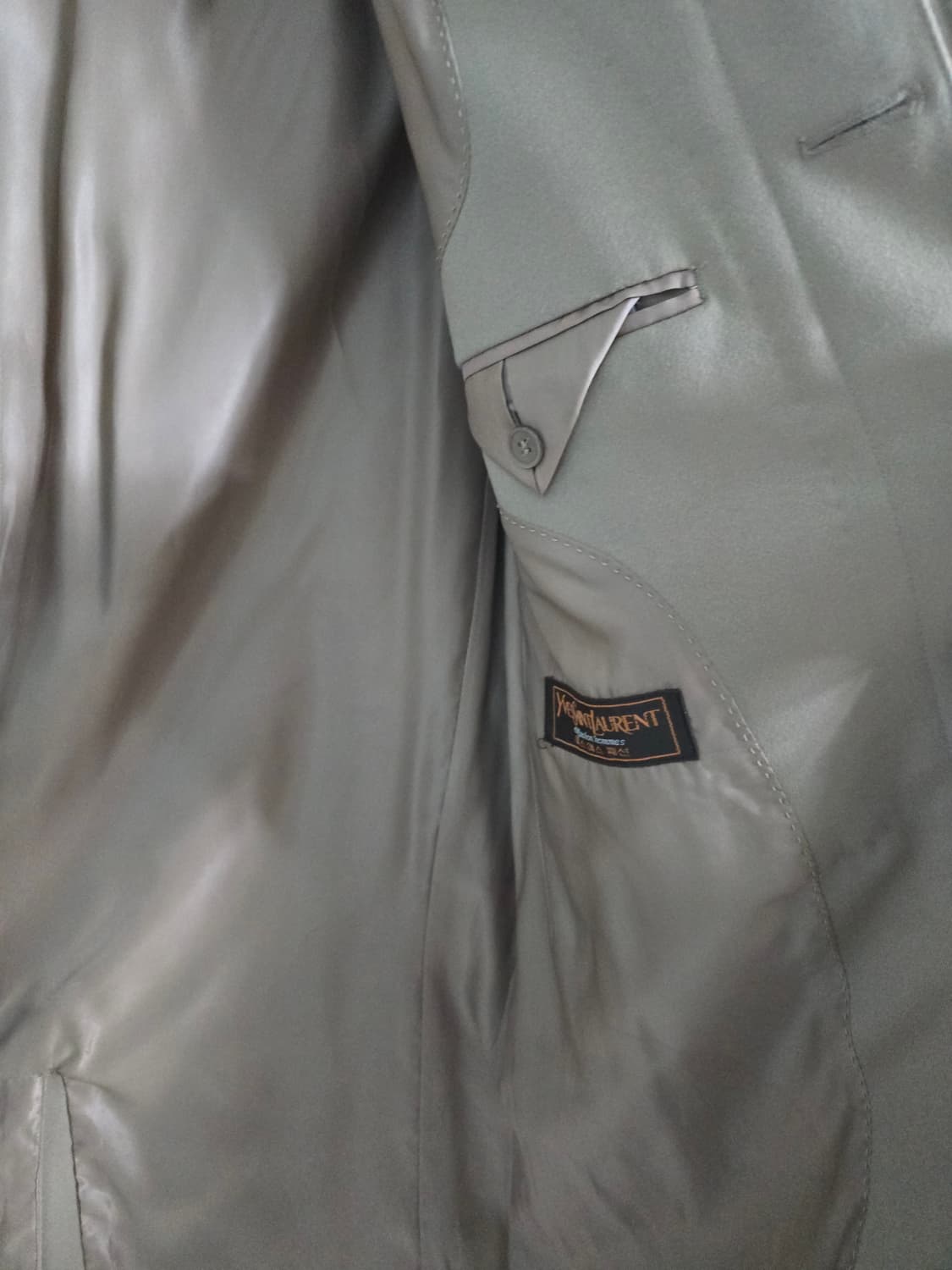 (95) 입생로랑 남성 싱글코트 상품이미지6