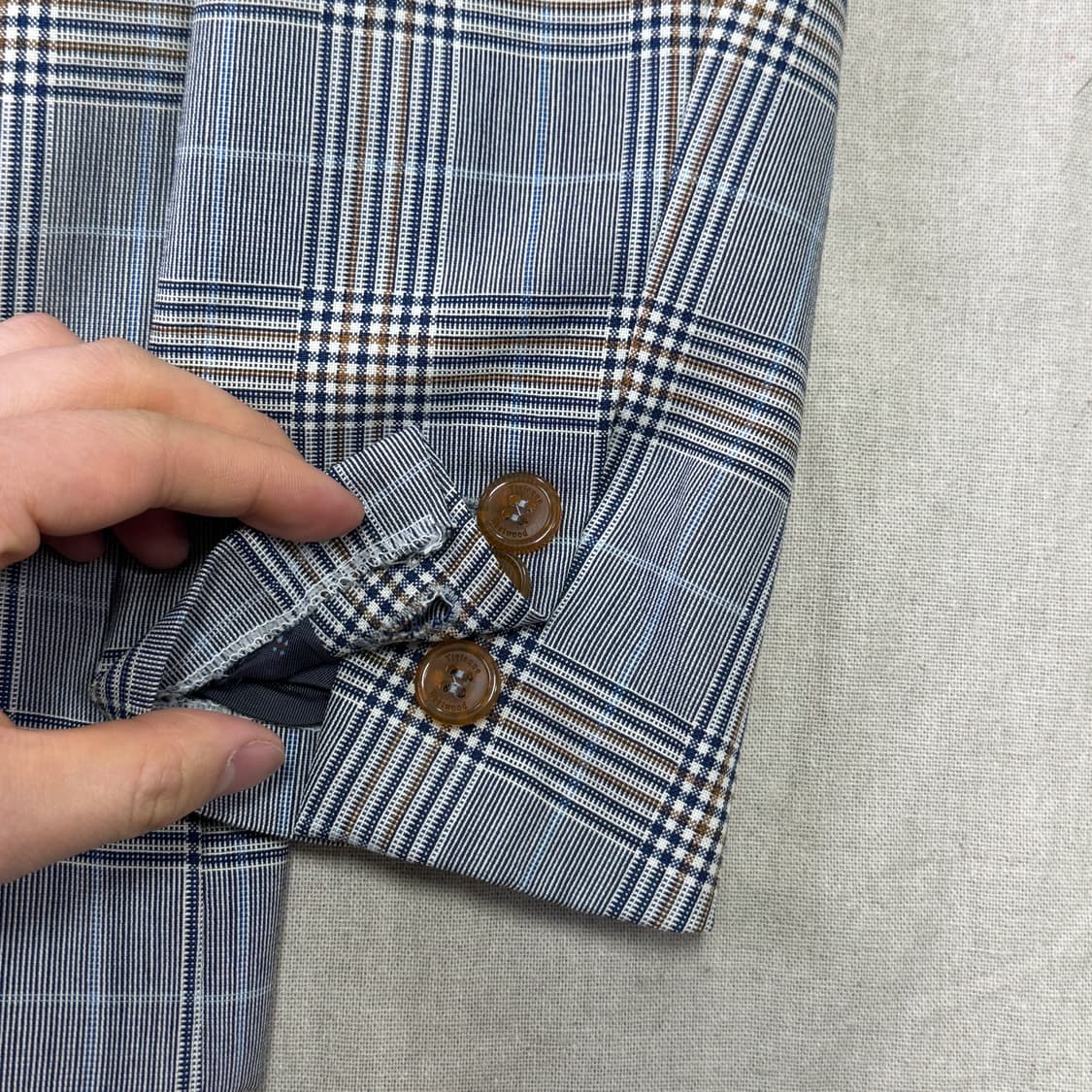 비비안웨스트우드 원버튼 글렌체크 자켓 50 상품이미지3