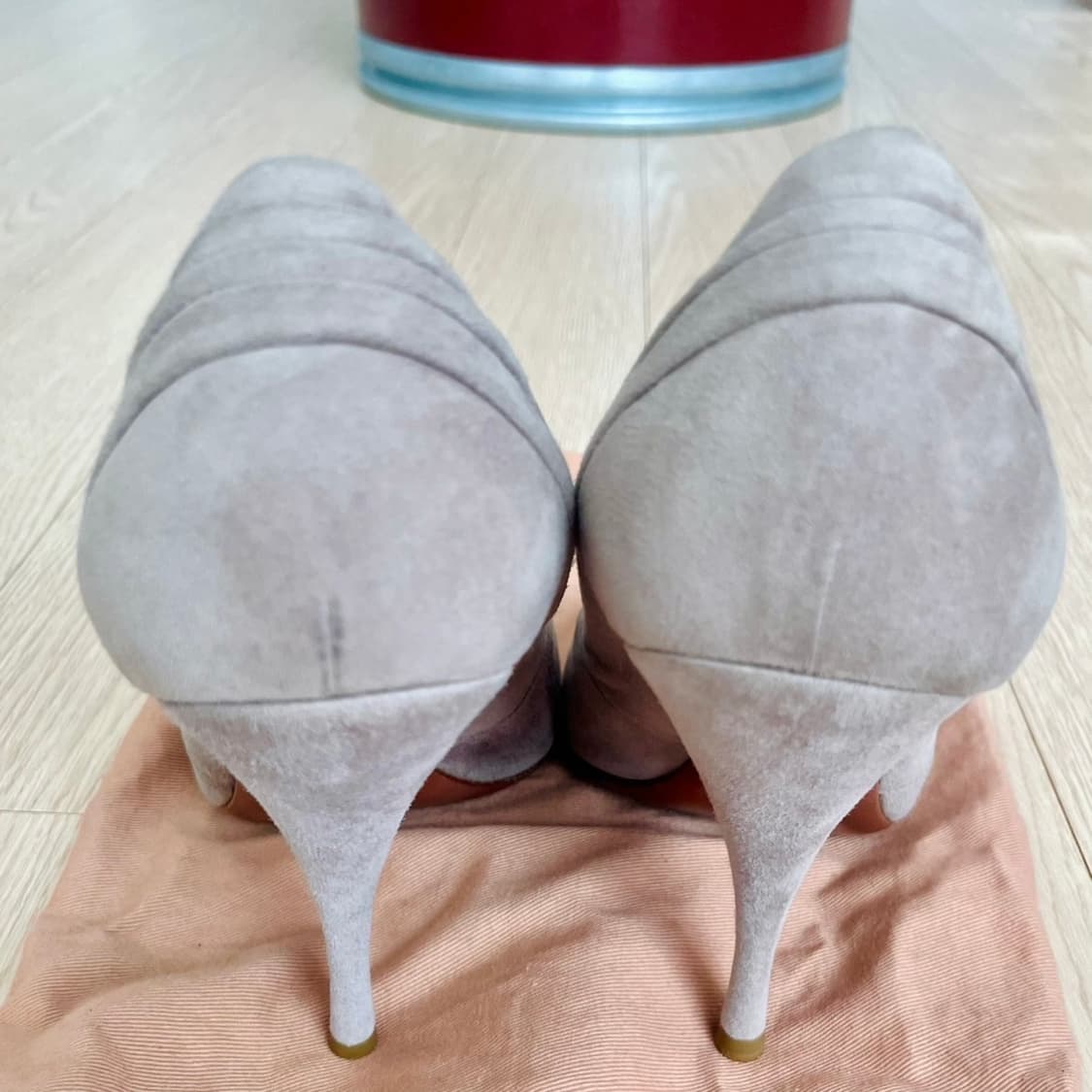 ALAIA 오픈토 힐 🩶 상품이미지4