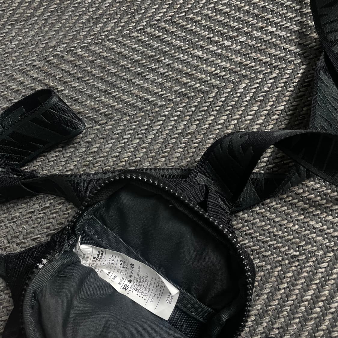 나이키 스포츠 에센셜 힙팩 미니 크로스백y 4822 상품이미지5