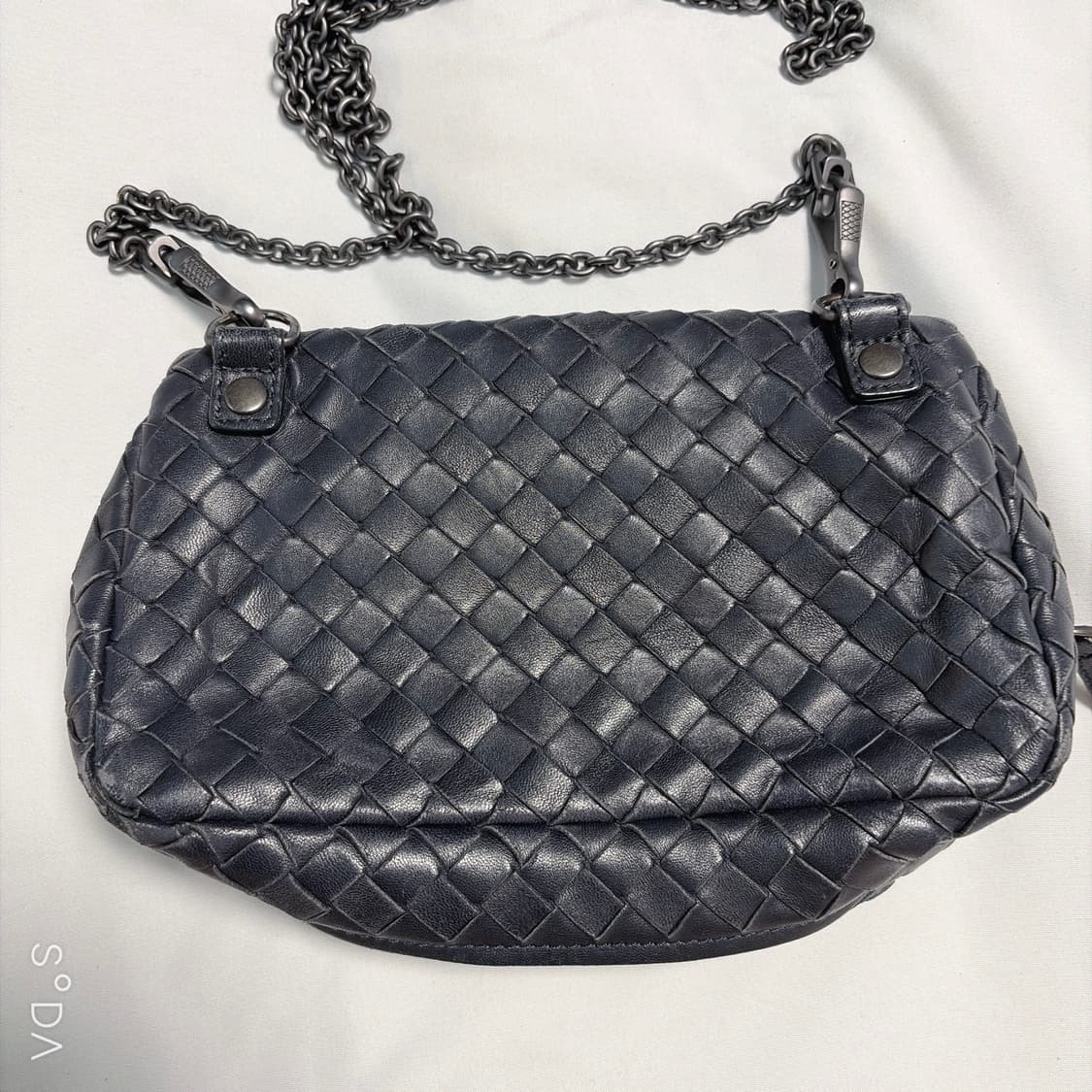 보테가베네타 인트레치아토 체인 크로스백 상품이미지2