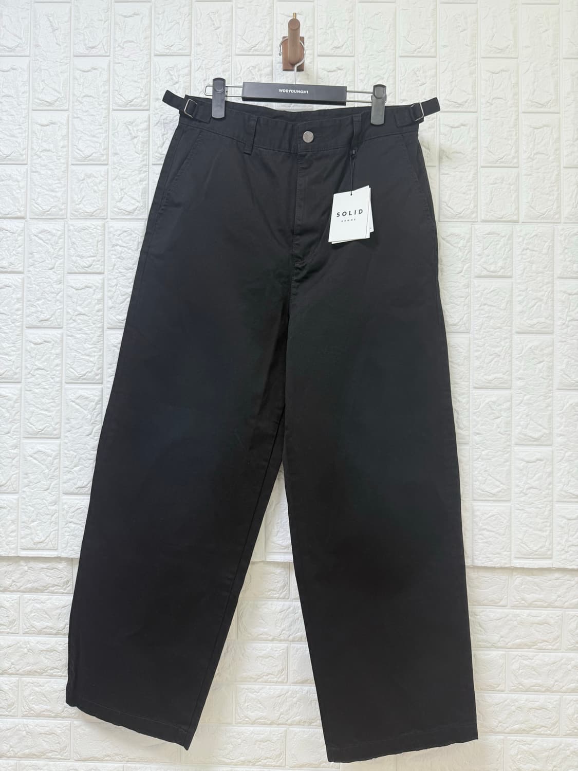 (24ss 새상품) 솔리드옴므 블랙 파라슈트 디테일 팬츠(48) 상품이미지1