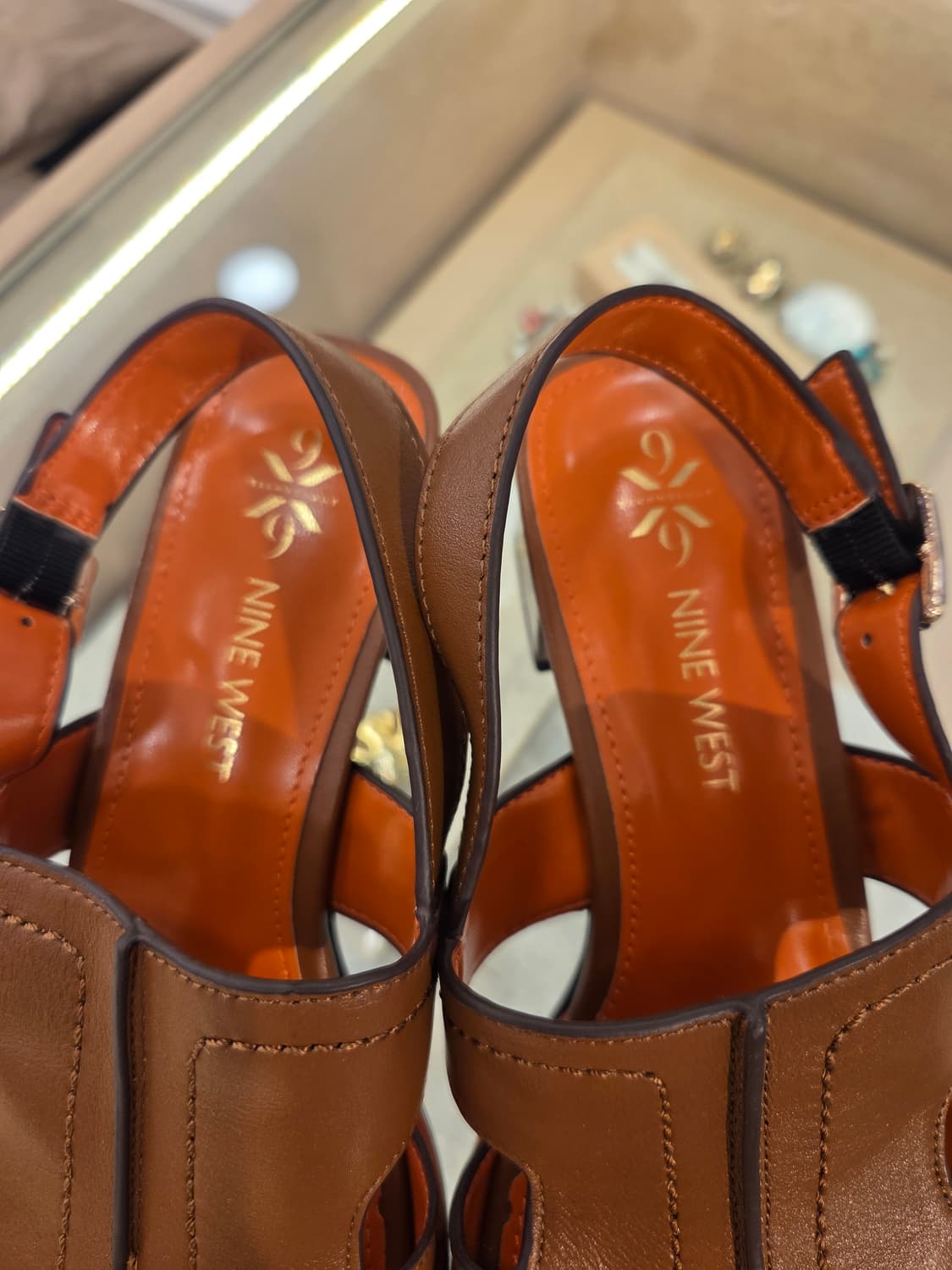 나인웨스트 가죽 샌들 상품이미지6