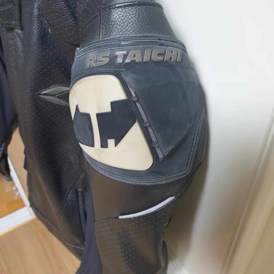 RS taichi 모토사이클 레이싱 레더 자켓 상품이미지4