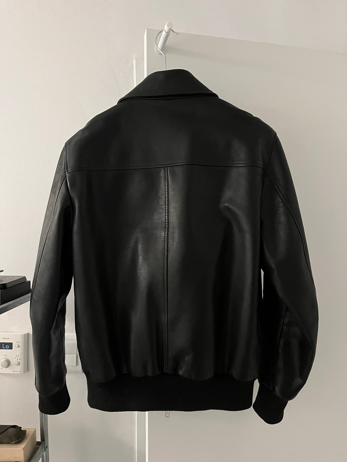 선플라워 레더 재킷 48사이즈 상품이미지3