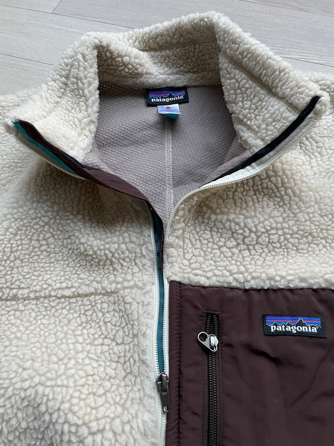 파타고니아 레트로x 오트밀 브라운 자켓 상품이미지8