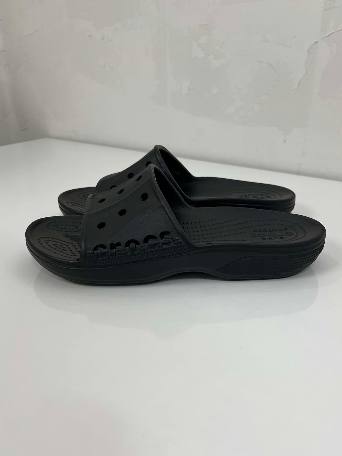 새제품 크록스 남녀공용 비아 슬라이드 슬리퍼 265 상품이미지6