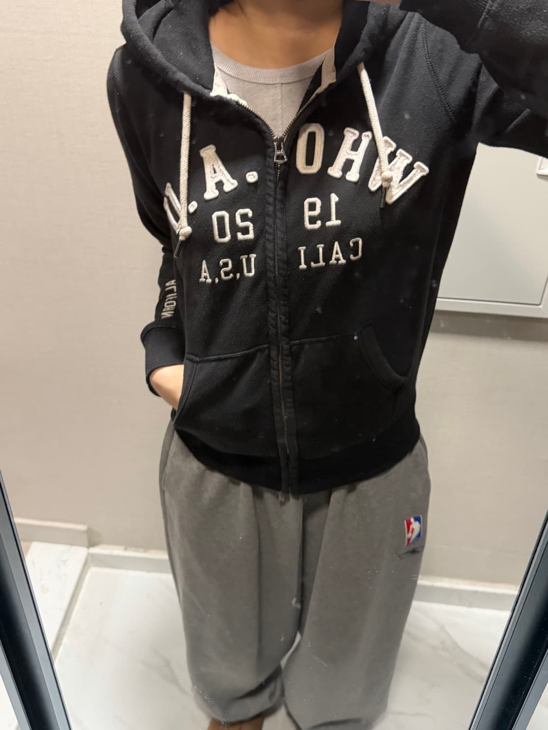 후아유 블랙 후드집업 s 상품이미지1