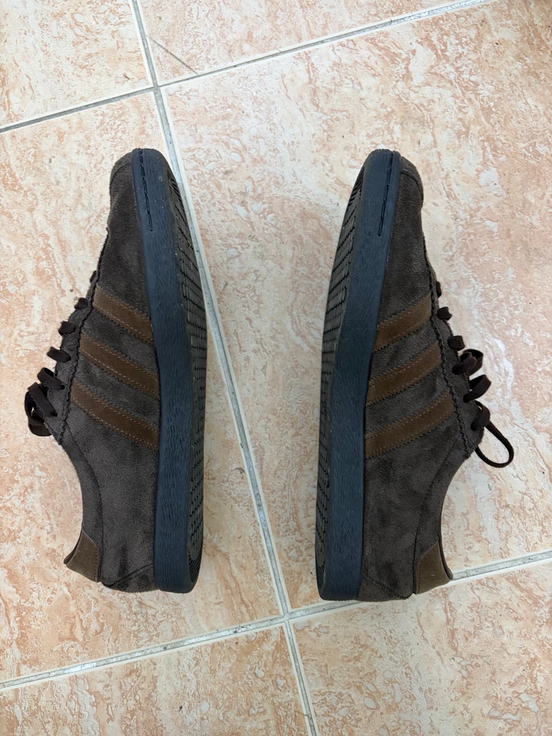 아디다스 토바코 다크 브라운 상품이미지4