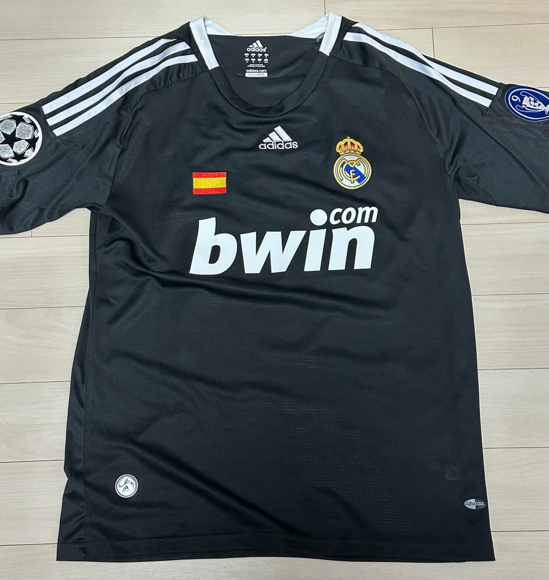 08/09 써드 구티 유니폼 상품이미지2