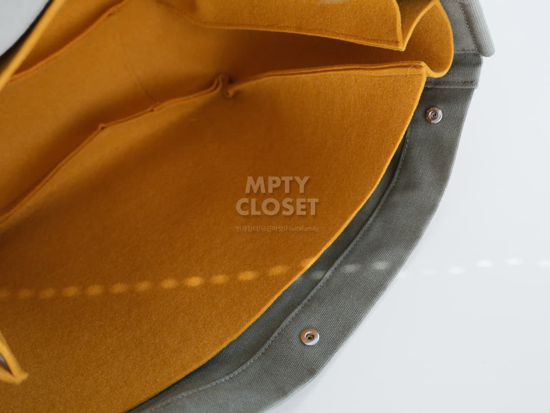 A.P.C.  저널사첼백 뉴스보이백 카키 상품이미지7