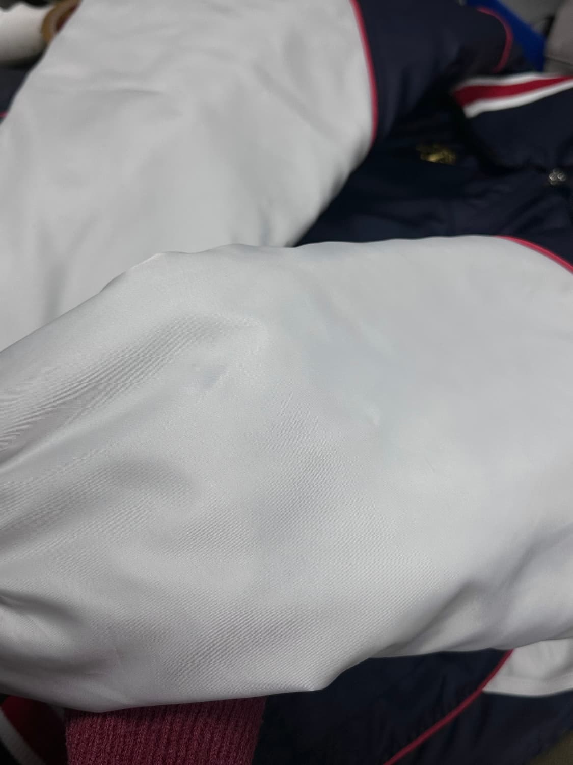 데상트 동계 야구점퍼 안감 누빔 상품이미지5