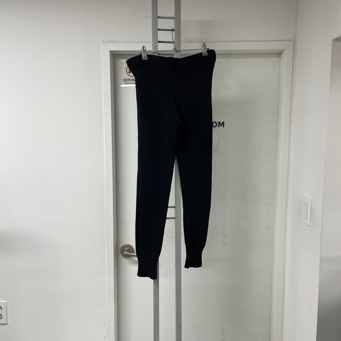 몽클레어 니트 팬츠 블랙 M(W) 상품이미지4