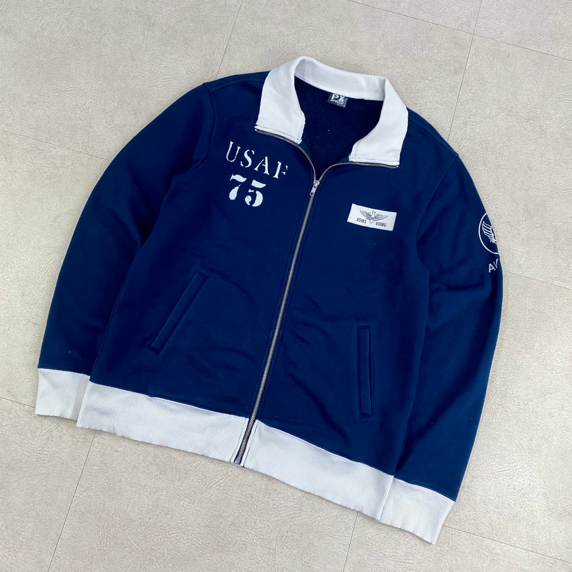 아비렉스 스펠아웃 빅로고 네이비 배색 코튼 집업 (105) 상품이미지2