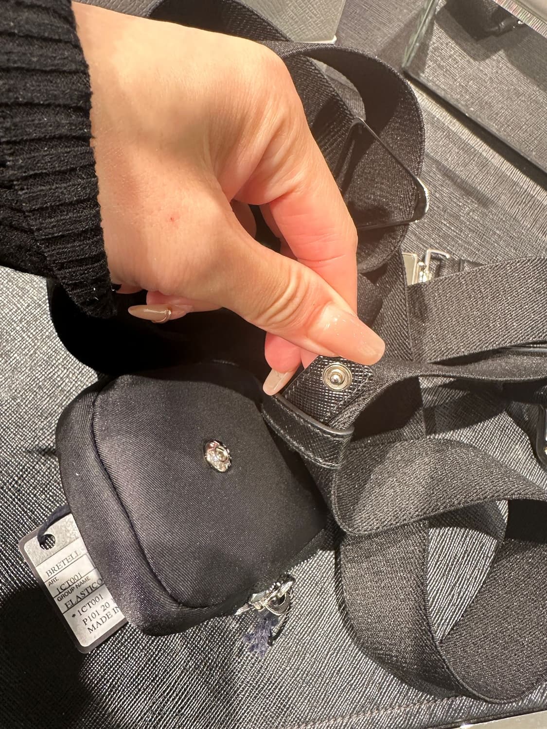 프라다 서스펜더 1CT001 / F0002  프라다 멜방 상품이미지3