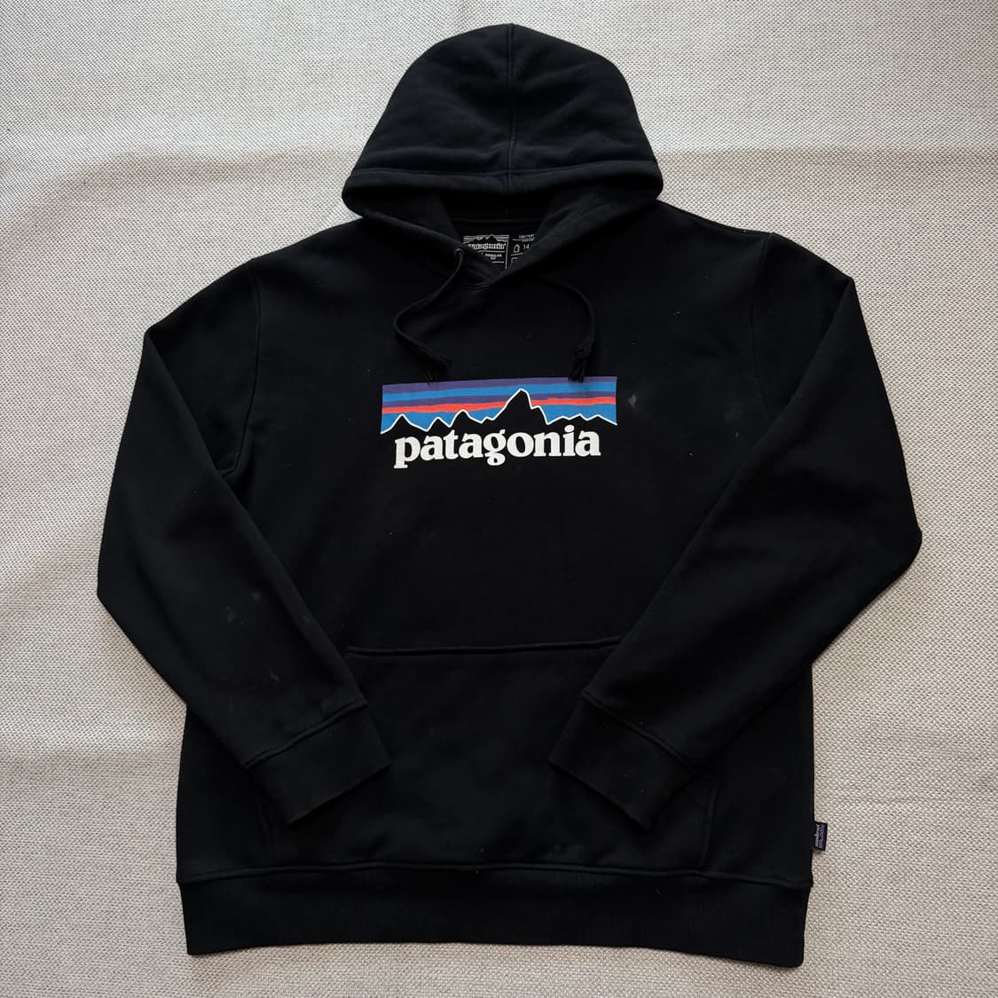 파타고니아 빅로고 후드티 상품이미지1
