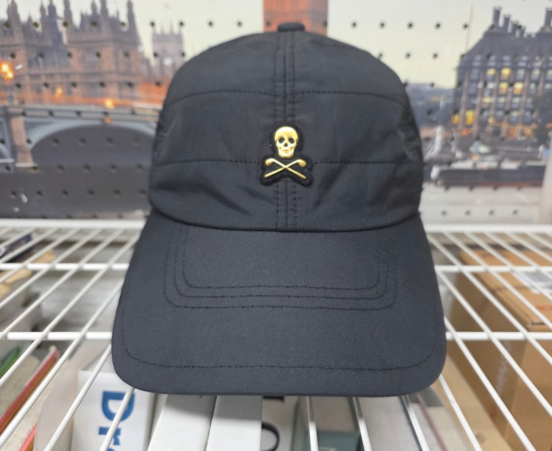 마크앤로나 겨울골프모자 패딩 퀼팅 스컬로고 골프캡 KG57 상품이미지2