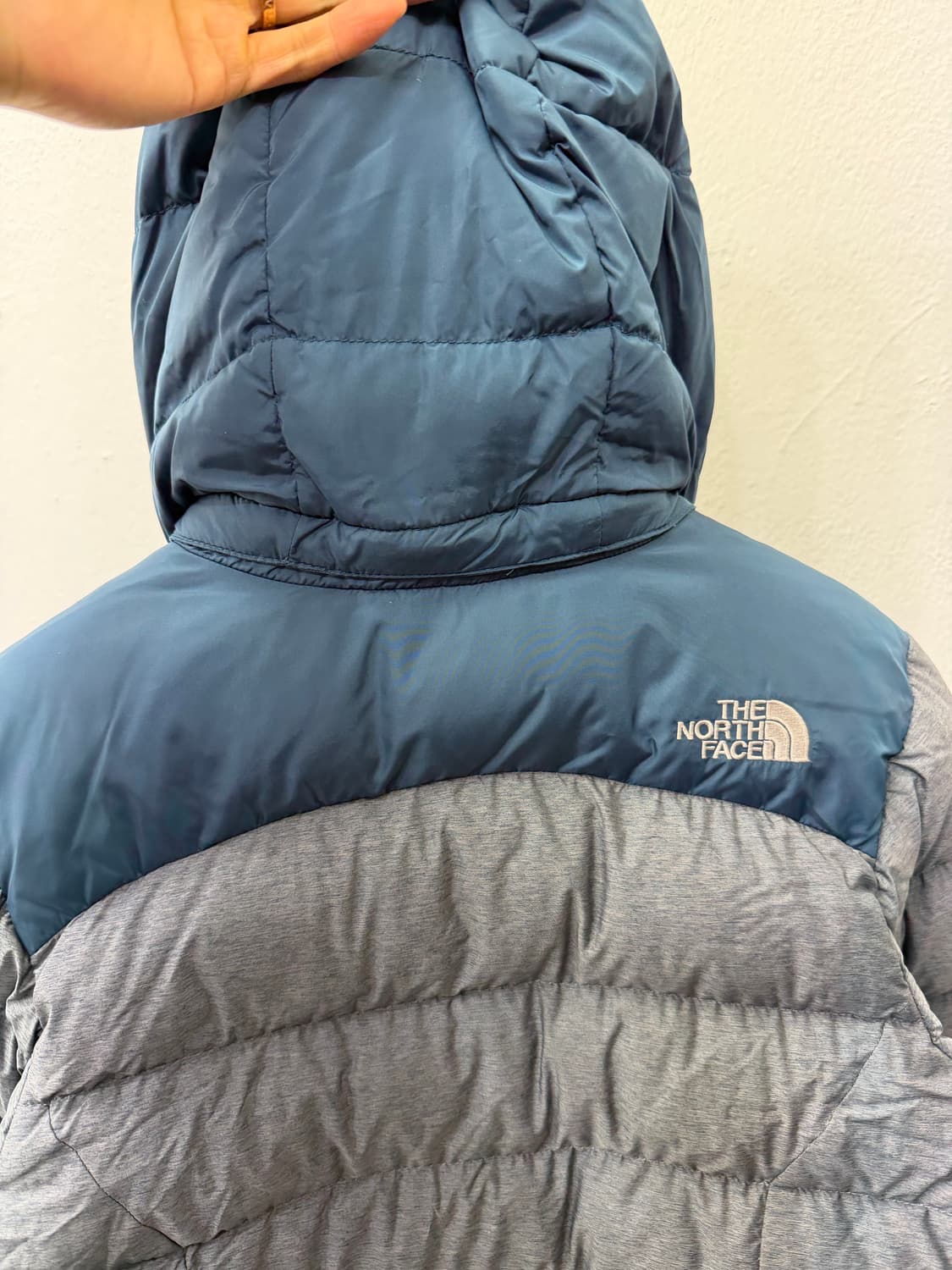 정품) 노스페이스 여성 700필 구스패딩 M 상품이미지6
