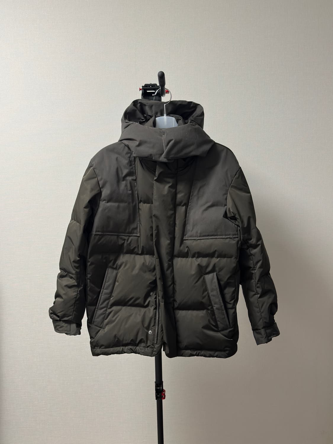 Uniqlo +j 올리브 패딩파카 상품이미지1