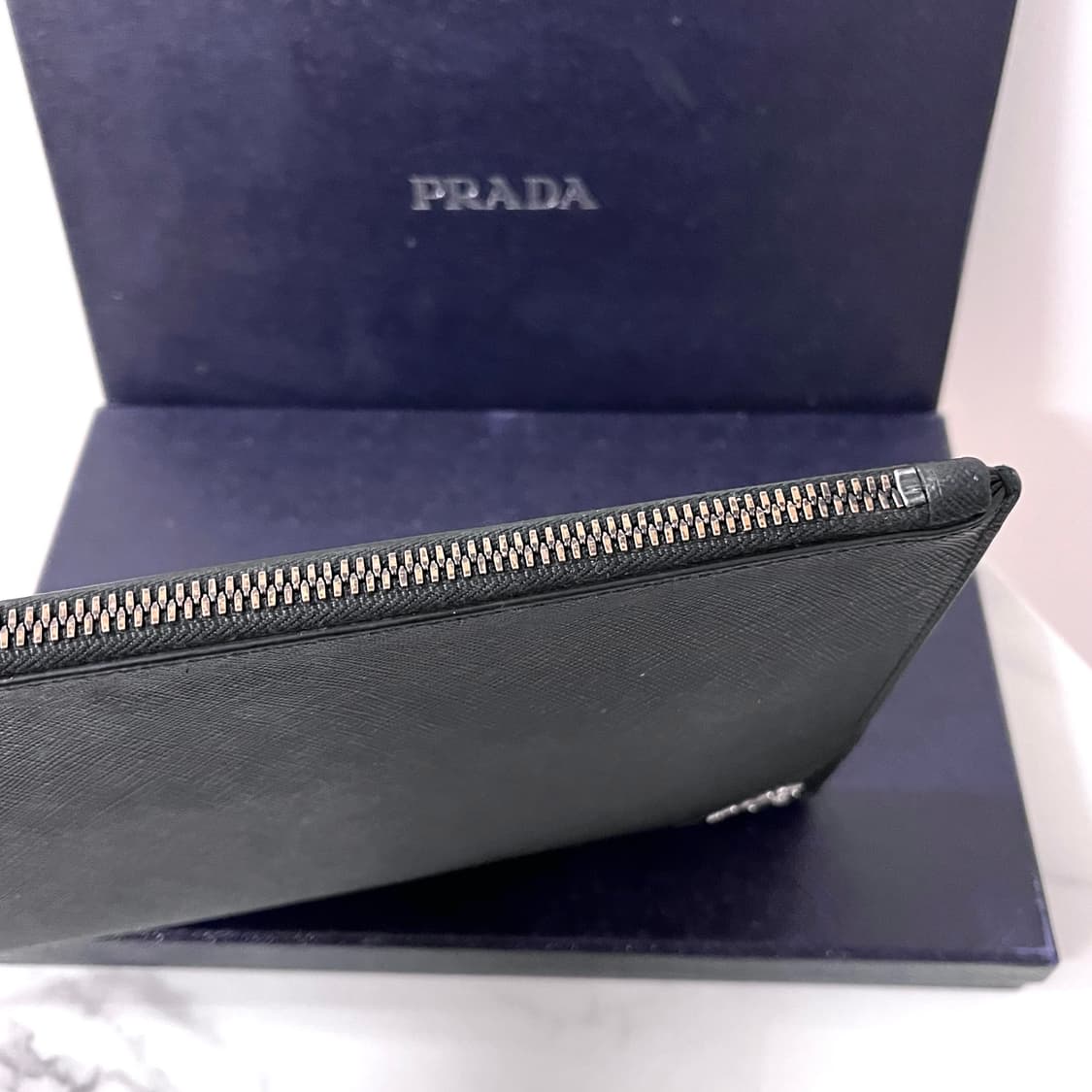 [A급/정품] 프라다 로고 클러치 백 블랙 상품이미지6