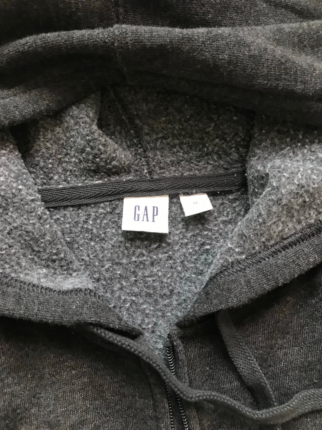 갭 중앙 빅 로고 차콜 후드집업 상품이미지7