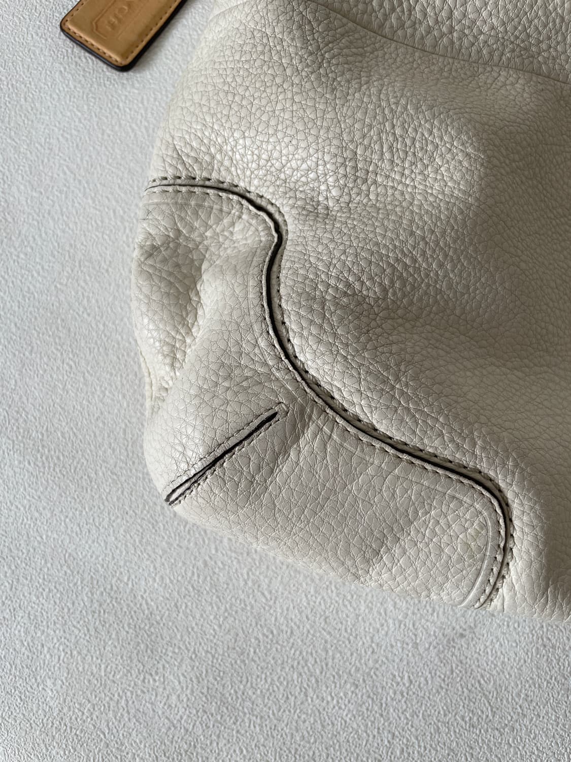 코치(COACH) 레더 숄더백 상품이미지4