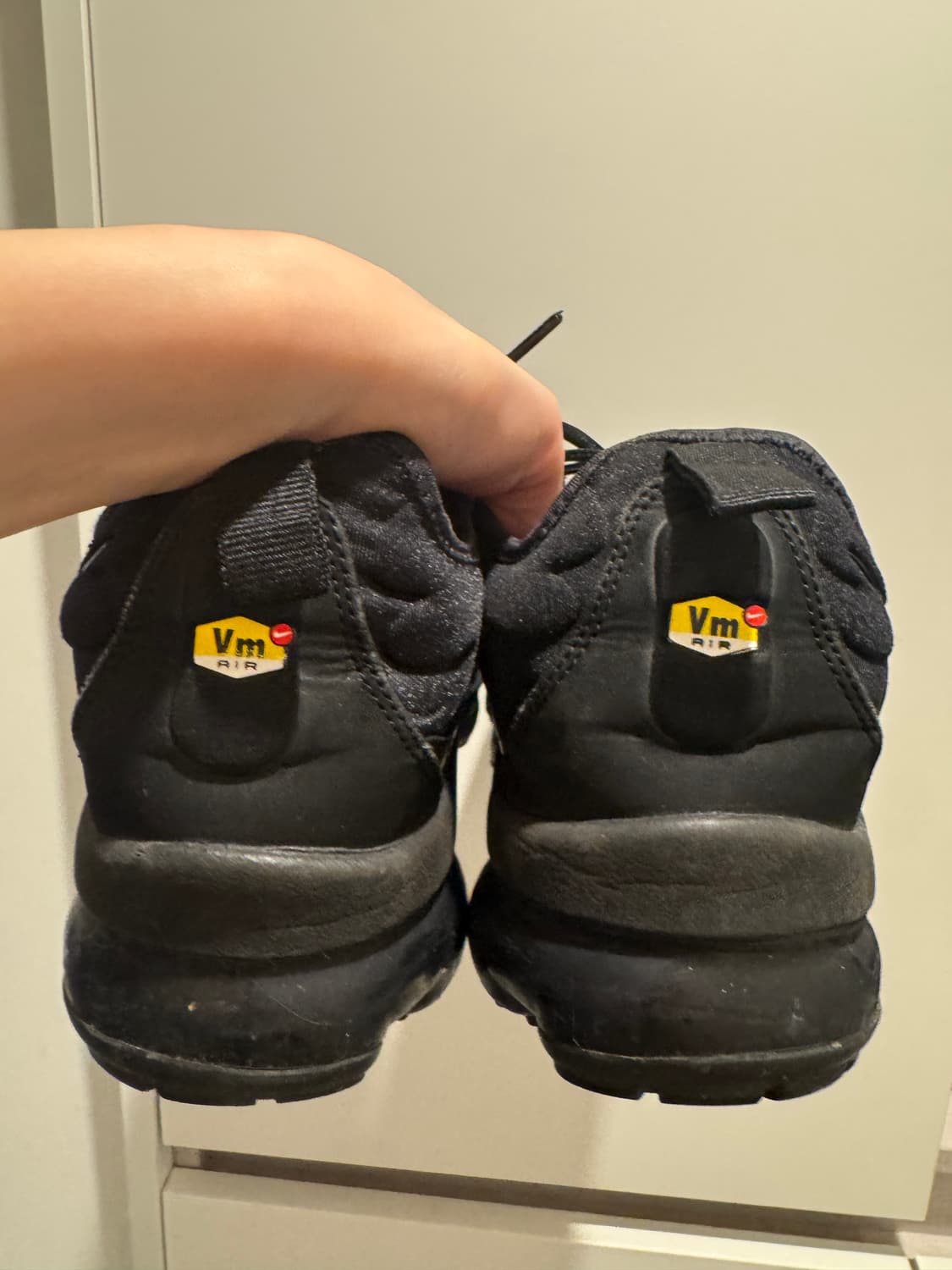 Nike Air Vapormax Plus Triple Black 상품이미지4