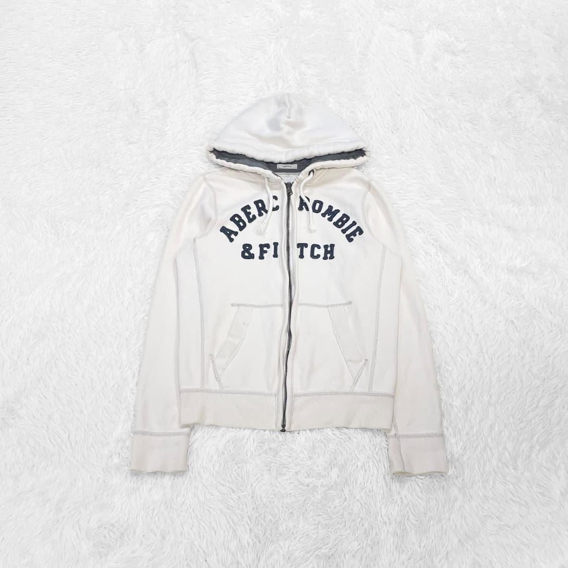 아베크롬비 아치 로고 후드집업 화이트 상품이미지2
