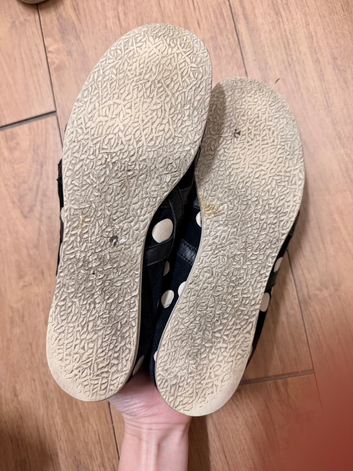 오니츠카타이거 블랙 도트 운동화 230 상품이미지2