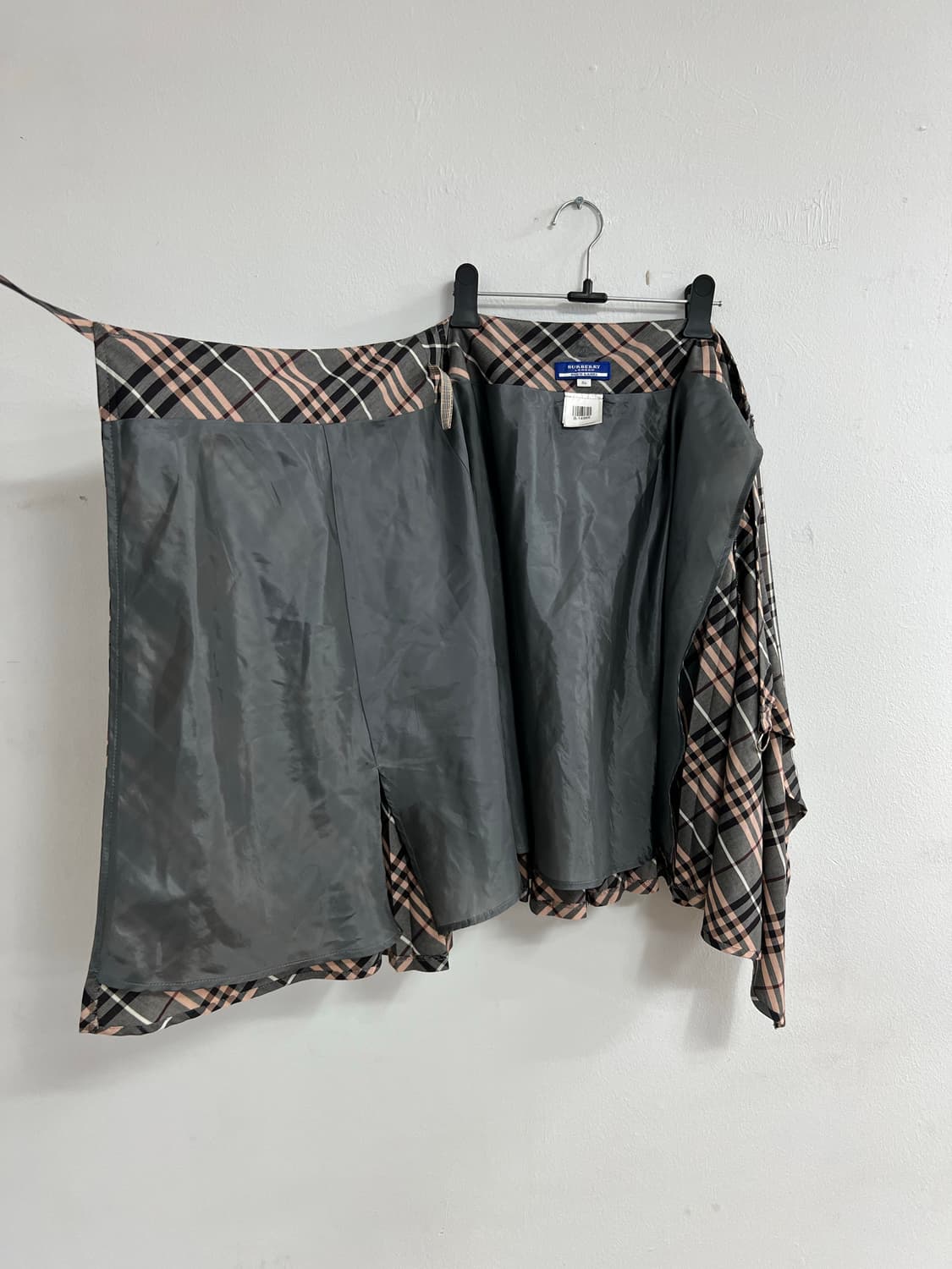 버버리 블루라벨 체크 미디 스커트 상품이미지4