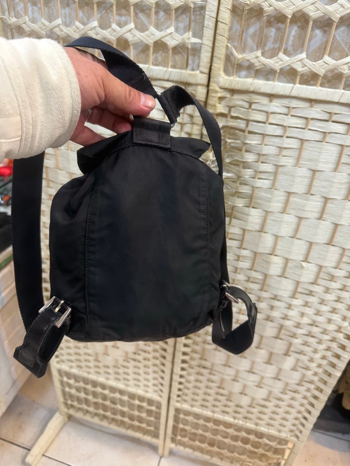 정품 프라다 나일론 원포켓 백팩 팝니다 상품이미지4