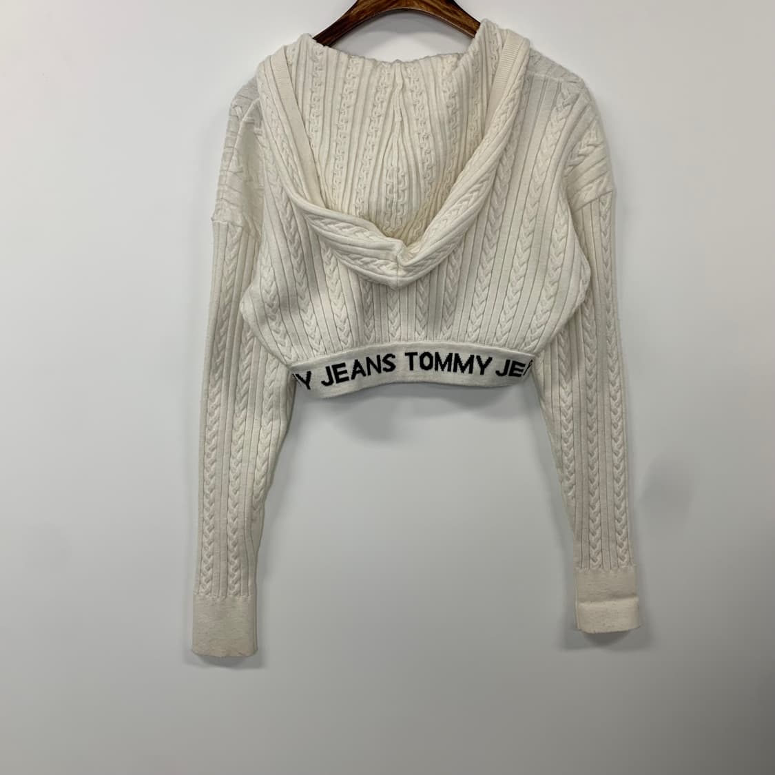 타미힐피거 화이트 꽈배기 니트 후드집업 상품이미지3