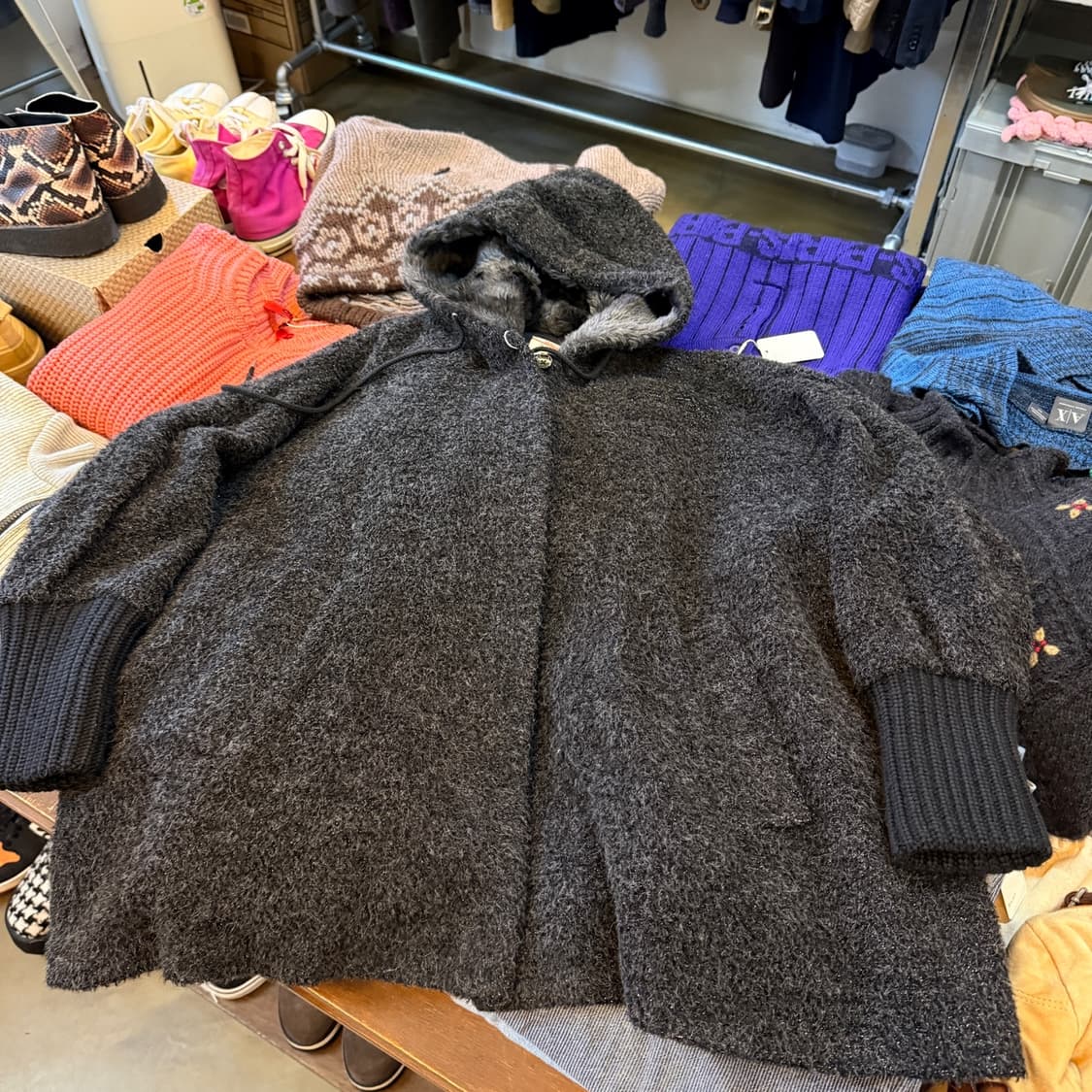 BACCA 투모로우랜드 케이프 형식 울 알파카 혼방 롱립 후드 자켓 상품이미지3