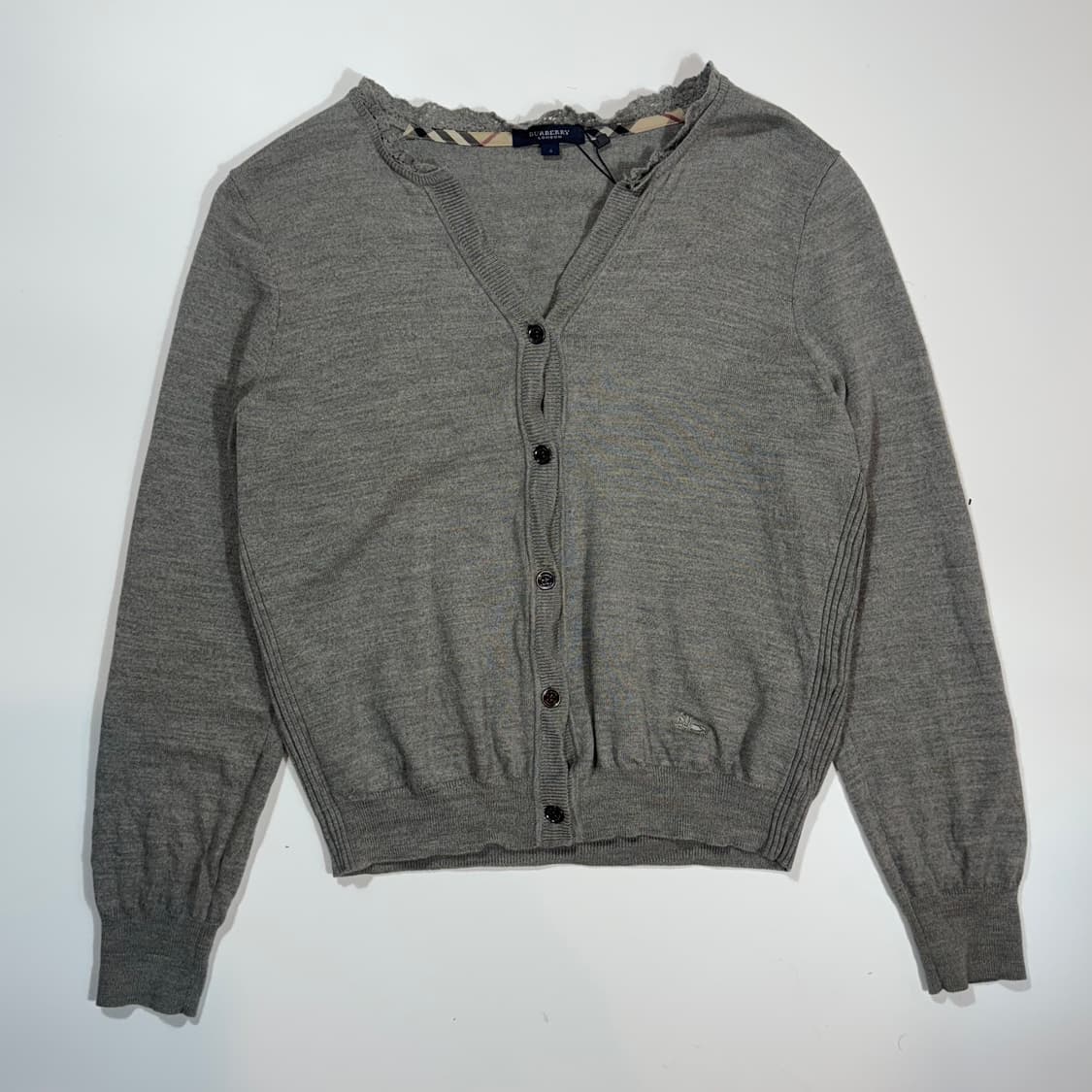 버버리 클래식 니트 가디건 그레이 상품이미지1
