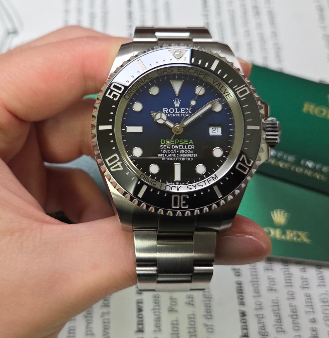 롤렉스 씨드웰러 딥씨44 디블루 126660 오토매틱  상품이미지2