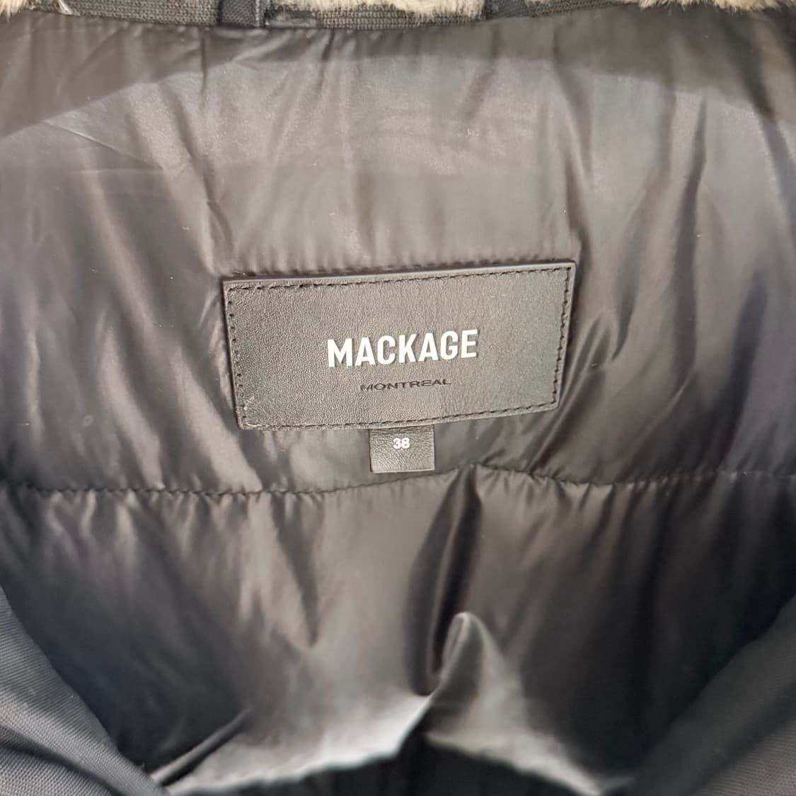 (A+/38) / 맥케이지 딕슨은장 실버퍼 패딩 자켓 블랙 상품이미지7