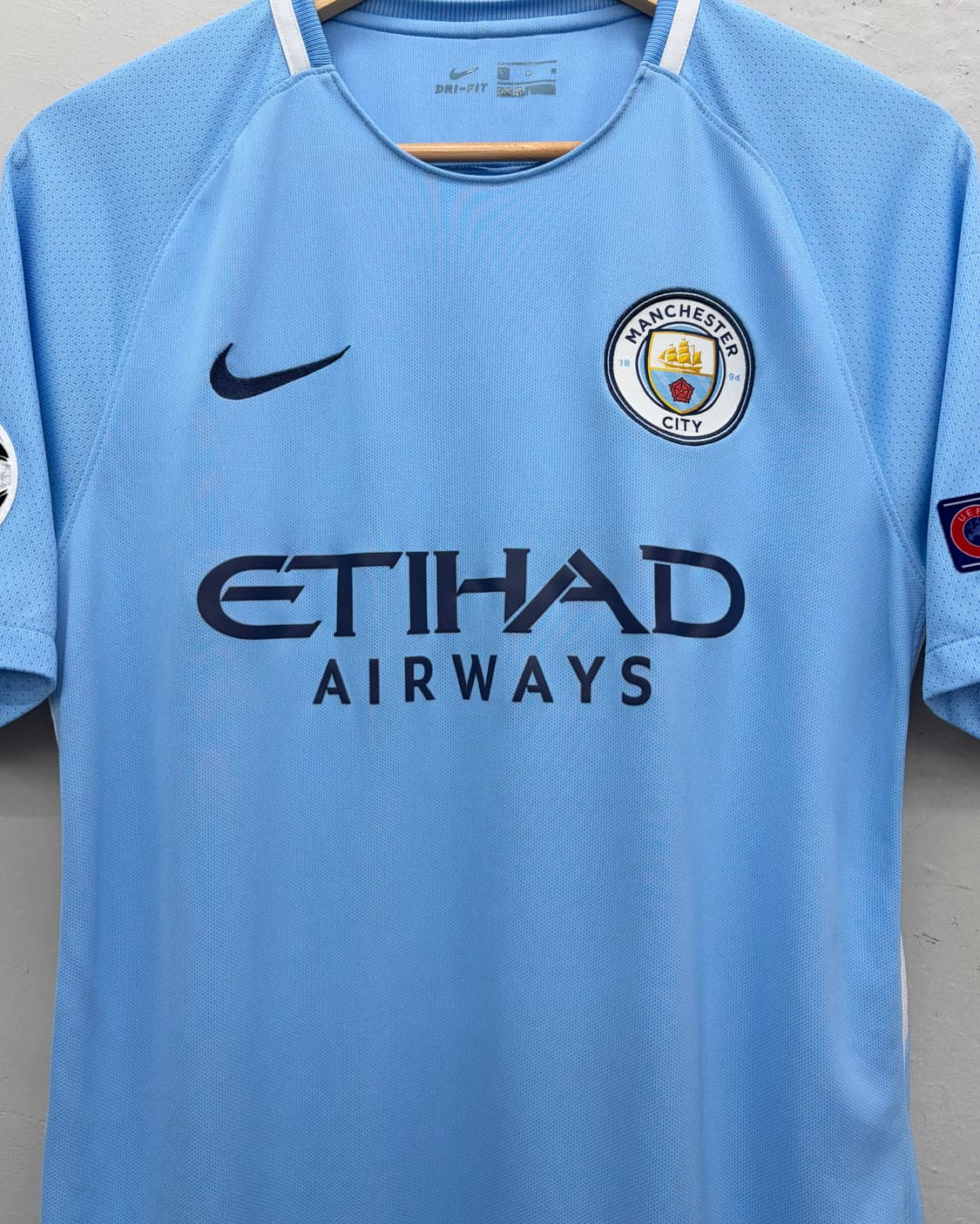 나이키 17-18 맨체스터 시티 홈 챔스킷 세르히오 아구에로 상품이미지6