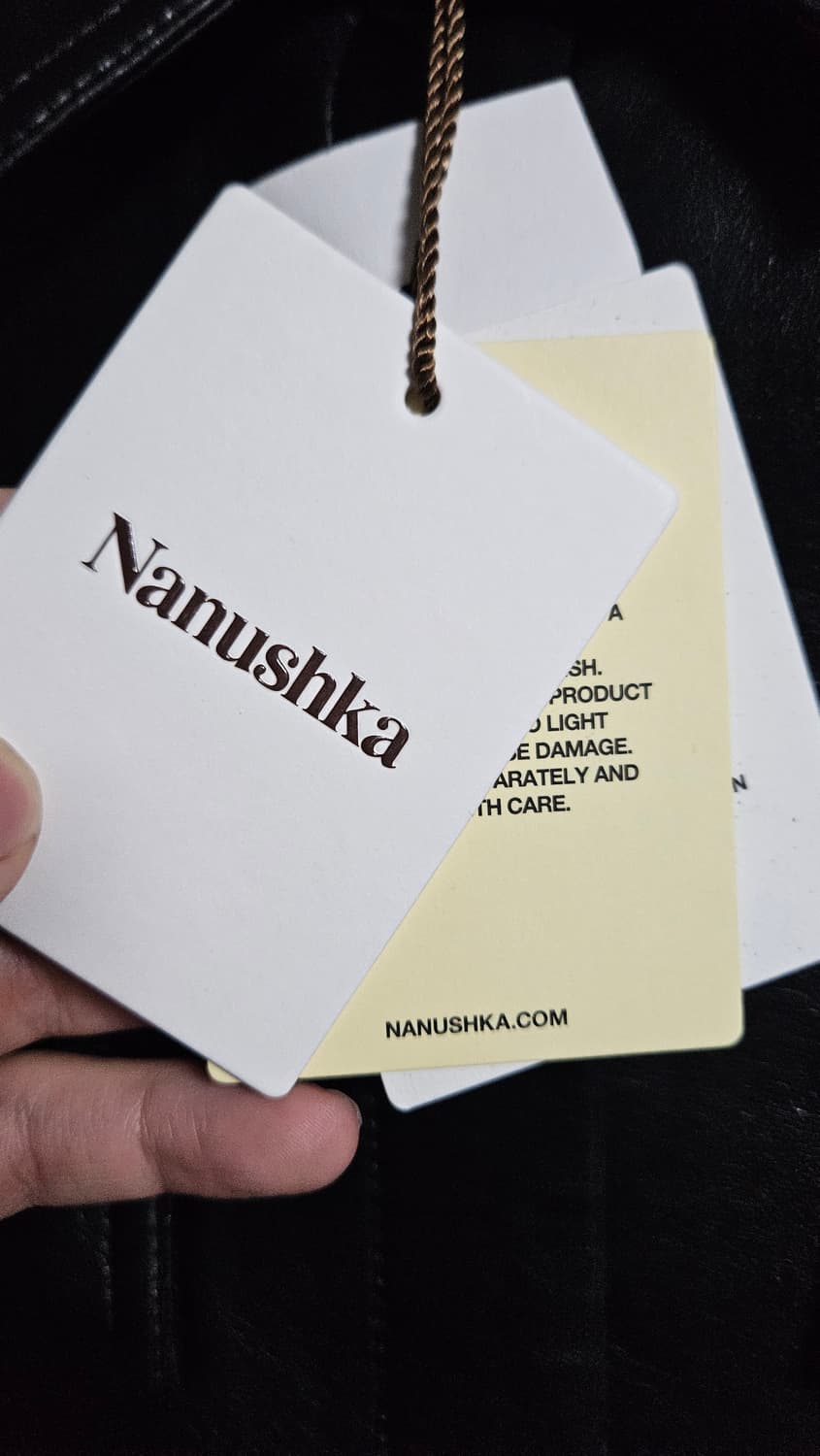 나누슈카 가죽자켓 레더자켓 정품 신품 300만짜리 상품이미지2